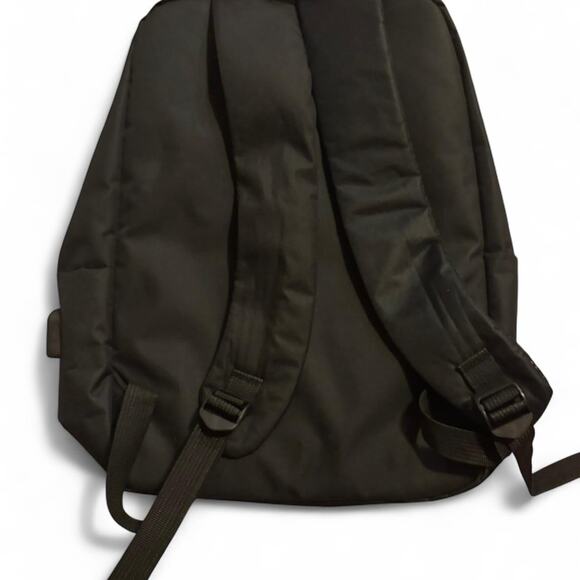 Black and white double black - Picture 2 of 4